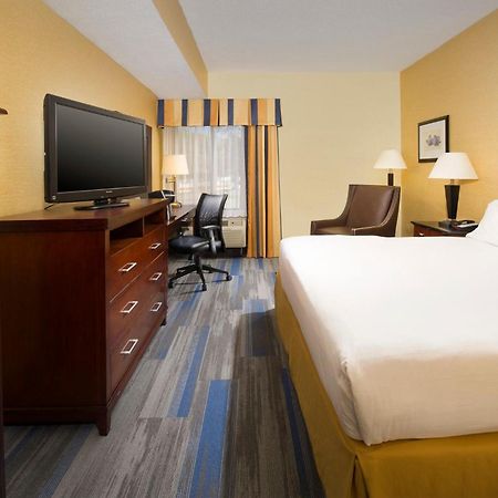 Holiday Inn Express Washington Dc-Bw Parkway By Ihg Hyattsville Esterno foto