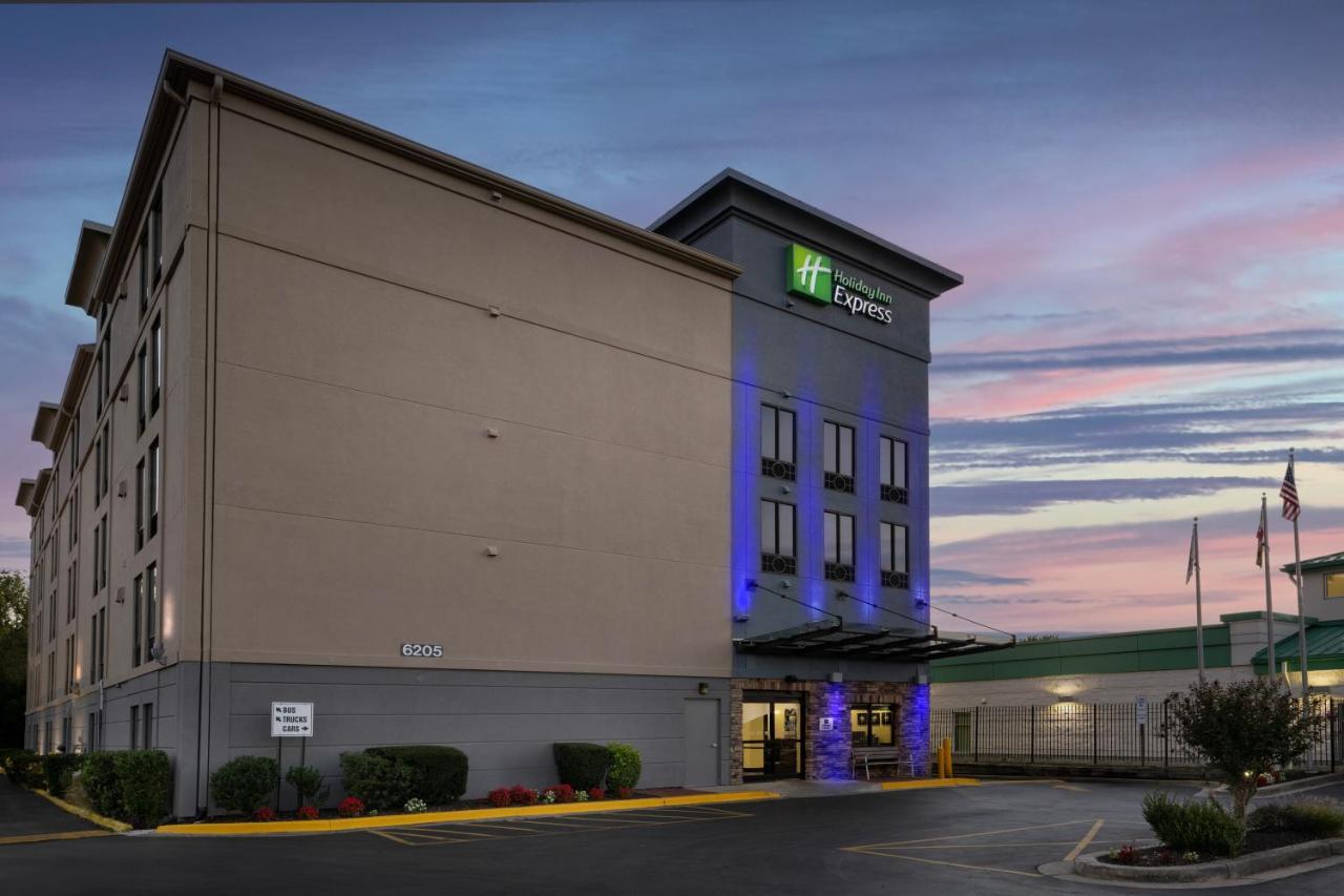 Holiday Inn Express Washington Dc-Bw Parkway By Ihg Hyattsville Esterno foto