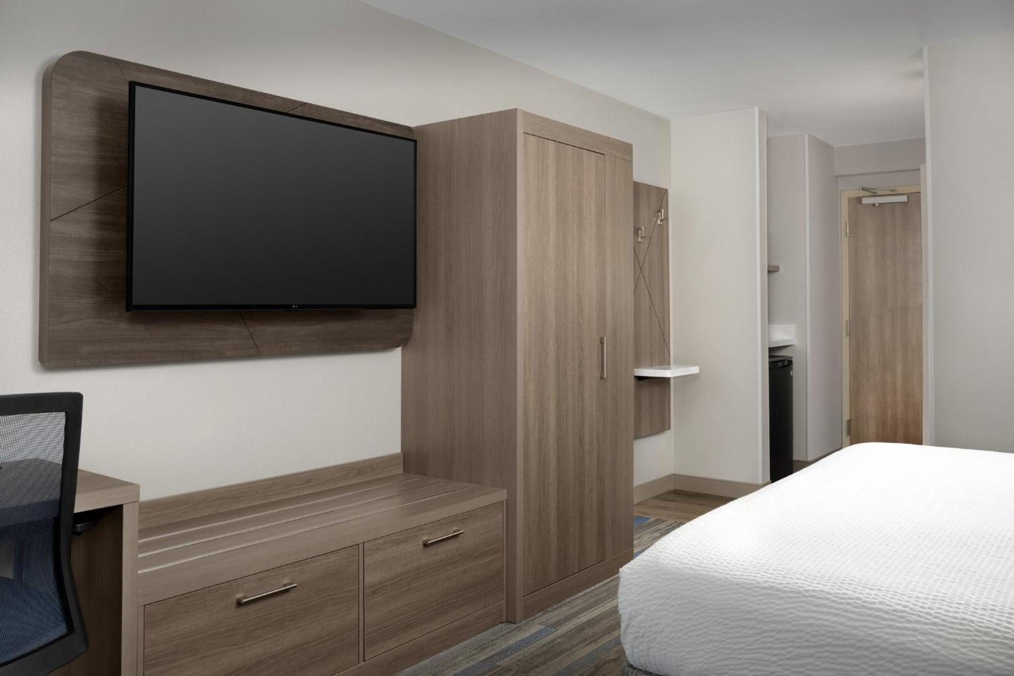 Holiday Inn Express Washington Dc-Bw Parkway By Ihg Hyattsville Esterno foto