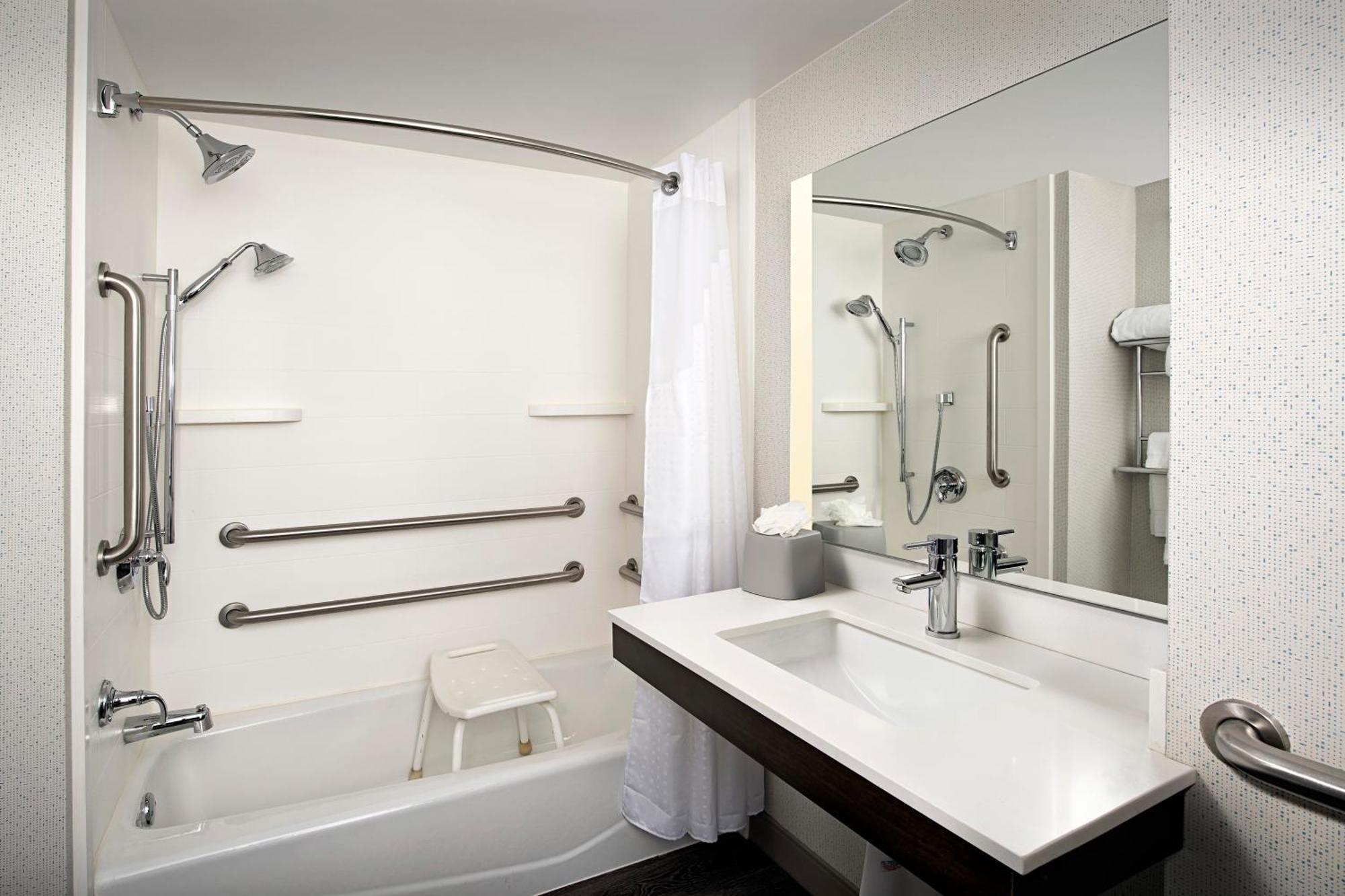 Holiday Inn Express Washington Dc-Bw Parkway By Ihg Hyattsville Esterno foto