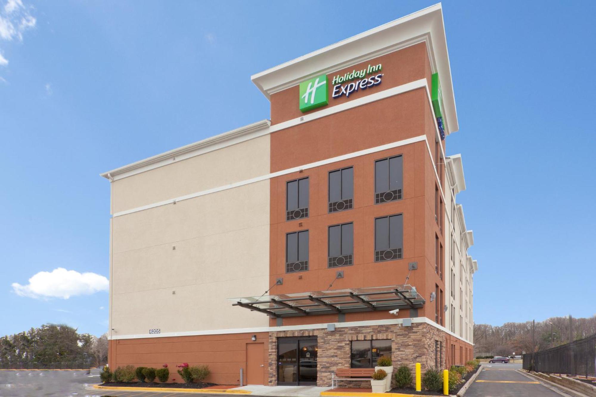 Holiday Inn Express Washington Dc-Bw Parkway By Ihg Hyattsville Esterno foto