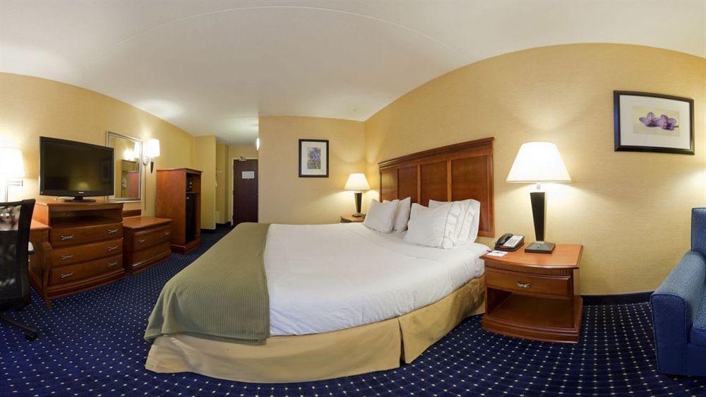 Holiday Inn Express Washington Dc-Bw Parkway By Ihg Hyattsville Esterno foto
