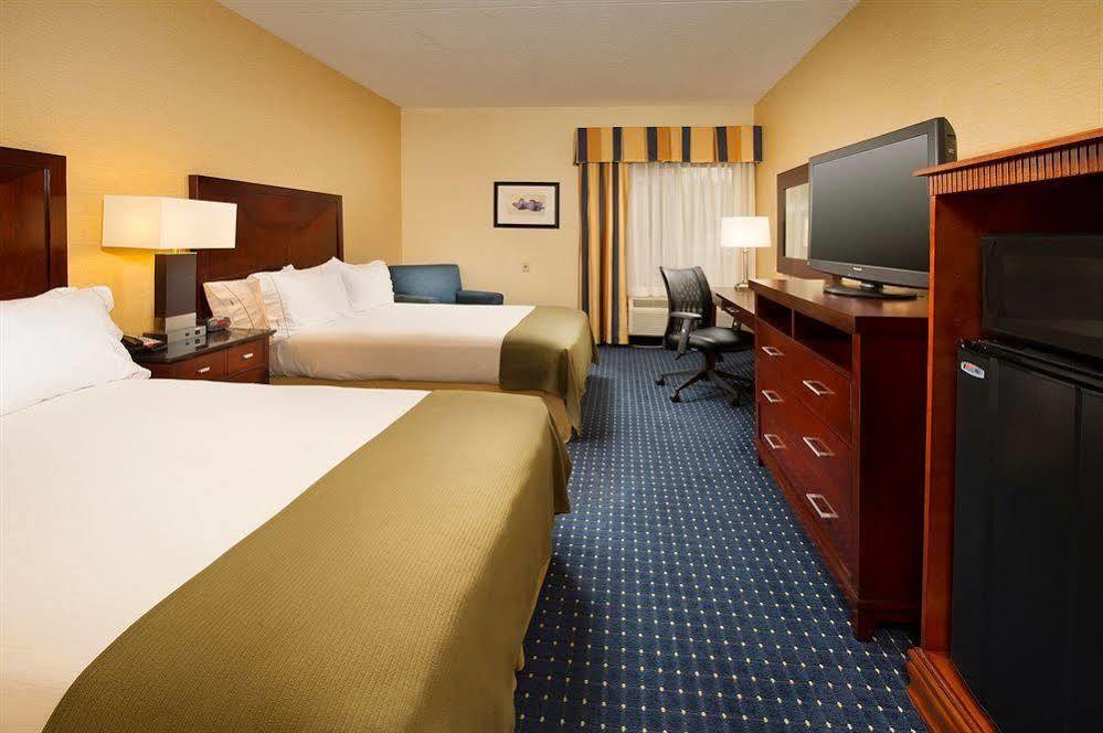 Holiday Inn Express Washington Dc-Bw Parkway By Ihg Hyattsville Esterno foto